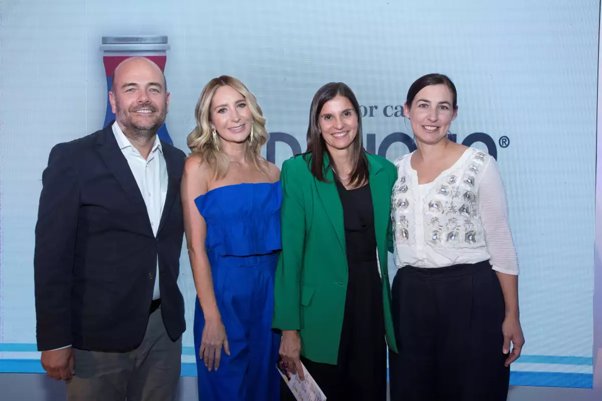 Luis García, Geraldine Bazán, Lorenza Mariscal Servitje y Mica Jordana 