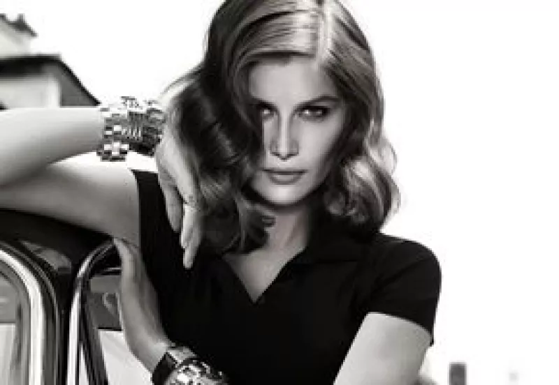 La modelo francesa fue elegida por Ralph Lauren para ser el rostro de su nueva fragancia.