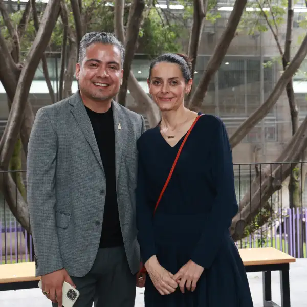 Mel Mendoza y Viridiana Olvera 