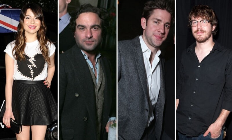 Miranda Cosgrove, Johnny Galecki, John Krasinski y John Gallagher Jr .