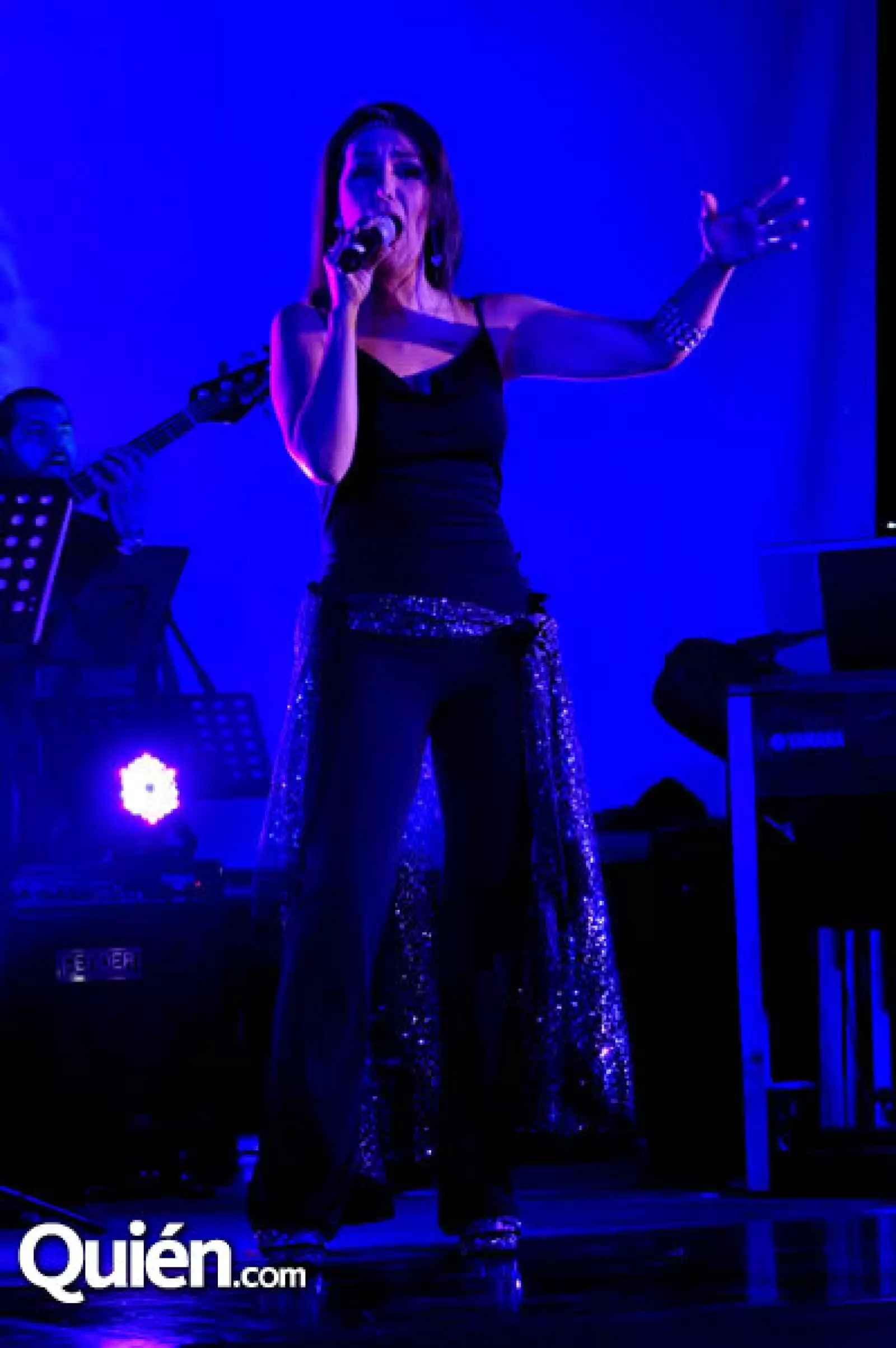 Alejandra Garza en concierto