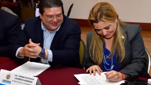 De ser el más cercano de Maru Campos a acusado de “traición a la patria”