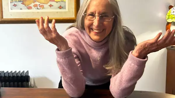"La ciencia no tiene sentido si no se comparte, si no inspira a cuestionarnos.", dice Fierro