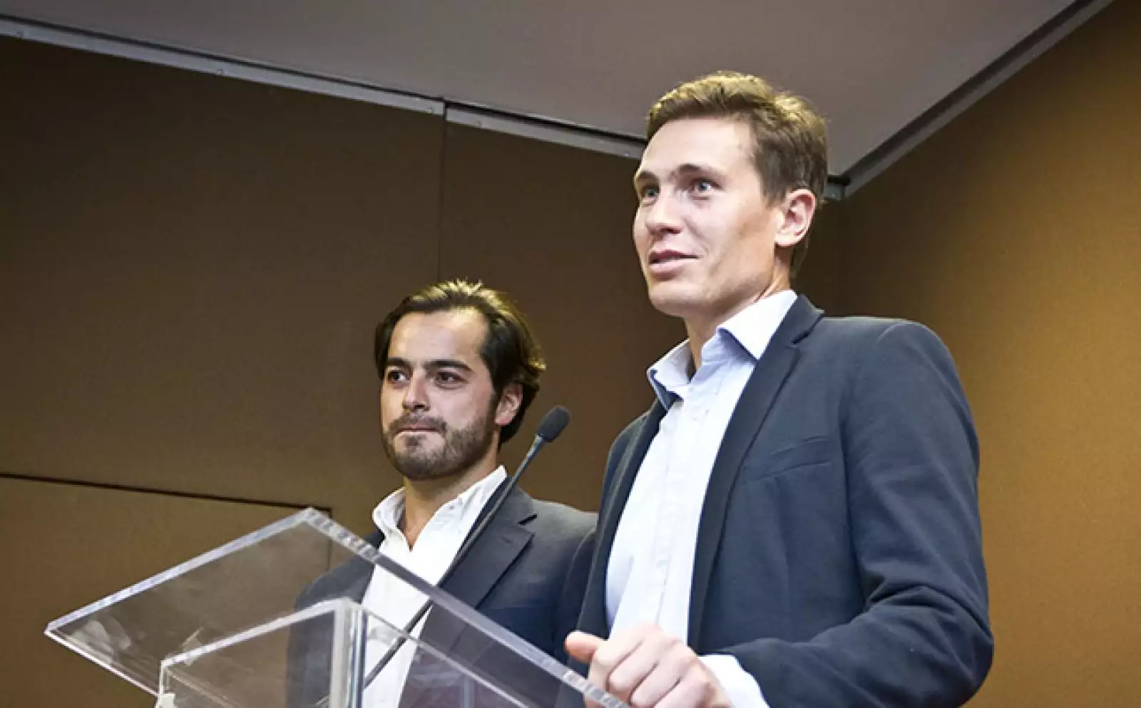 Carlos Orellana y Javier Okhuysen fundadores de salaUno, ganadores de la edición Emprendedores 2012 de la revista Expansión y el sitio CNNExpansión, animaron a los finalistas y compartieron su experiencia.