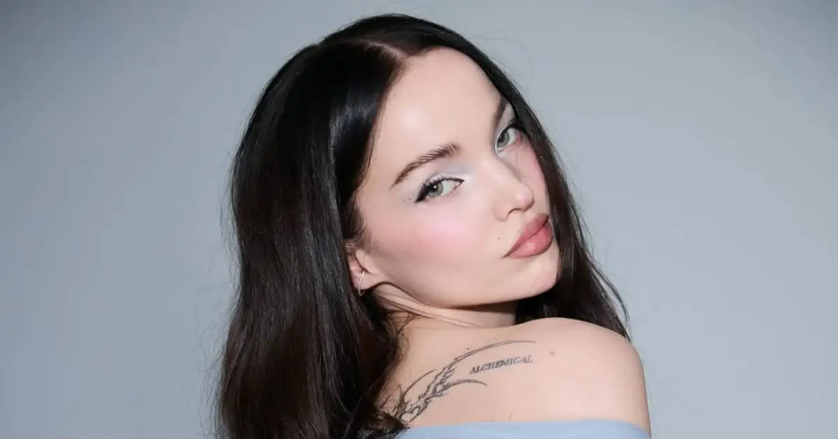 dove cameron .jpg