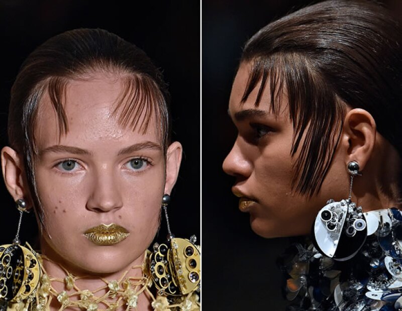 Los pequeños pelos enmarcaron la cara de las modelos.