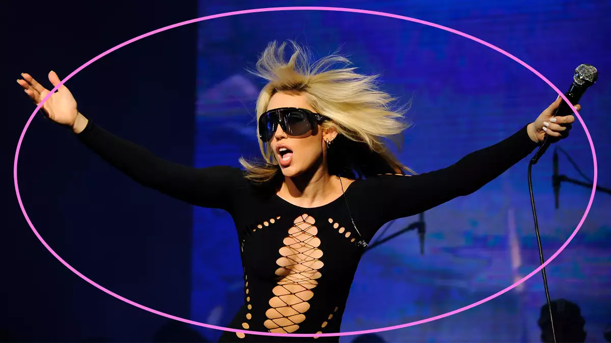 MileyEndlessSummerVacationsEspecialDisney+.jpg