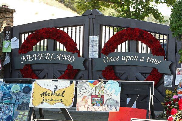 Friends And Family Pay Last Respects To Michael Jackson