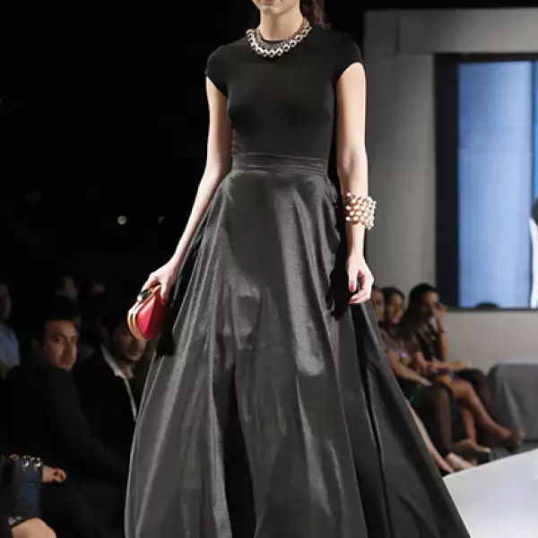 Desfile colección visiones de Daniel Espinosa