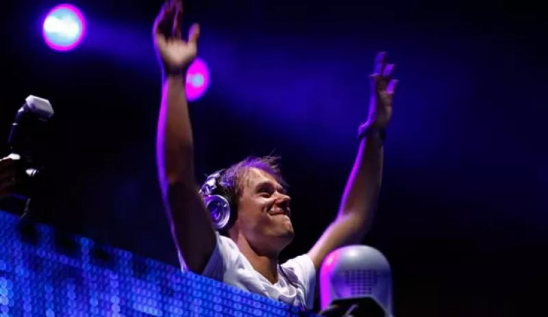 El Dj holandés se presentará este sábado 16 de febrero en la Arena Ciudad de México.