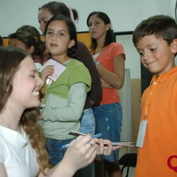 Joy, Alejandro Vargas