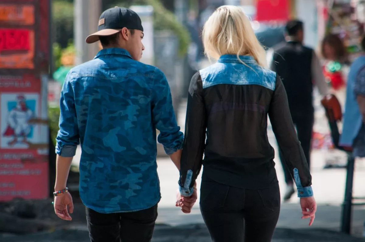 CIUDAD DE MÉXICO, 13FEBRERO2018.- El día de mañana se celebra el día del amor y amistad, fecha en la que muchas parejas acostumbran a regalarse algún peluche, flores, chocolates o cualquier detalle que demuestre su cariño.
FOTO: DIEGO SIMÓN SÁNCHEZ /CUARTOSCURO.COM