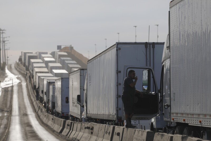 Garita_comercial_Tijuana-1.jpg