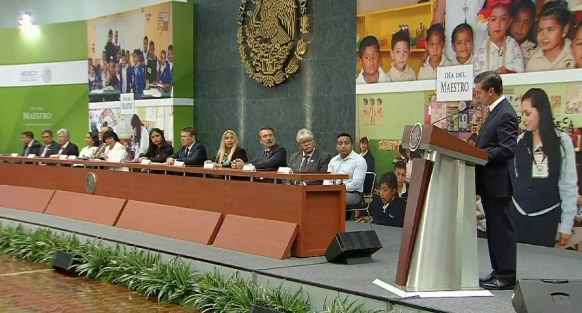 El presidente Enrique Peña Nieto resaltó que la reforma educativa no se trata, como algunos señalan, de algo punitivo.