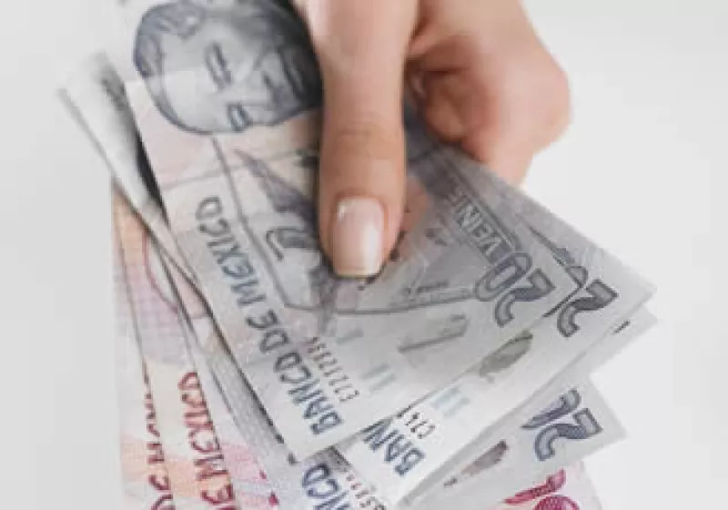 Los empleados de nómina que no rebasen ingresos de 400,000 pesos al año pueden optar por hacer su declaración anual de impuestos y con ello tener la posibilidad de devoluciones. (Foto: Photos to go)