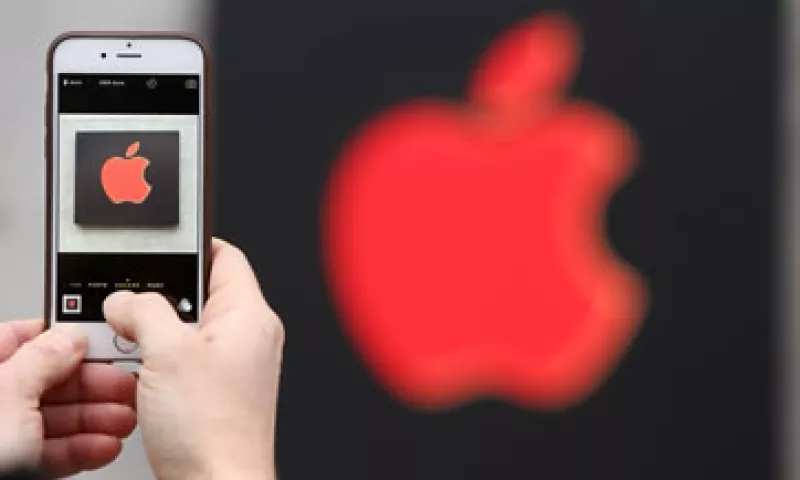 Las ventas del iPhone se están acercando peligrosamente a caer en el último trimestre de 2015. (Foto: Getty Images)