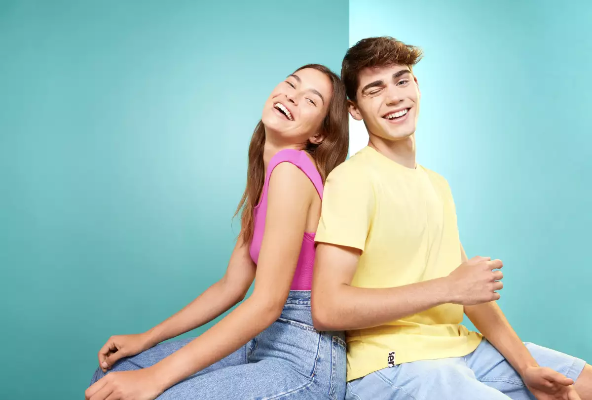 Modelos de la campaña Acniben de ISDIN