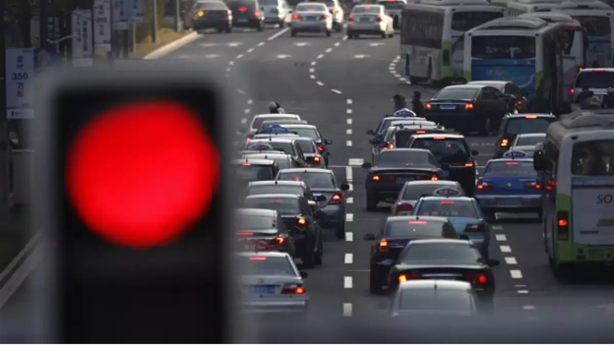 autos semáforo