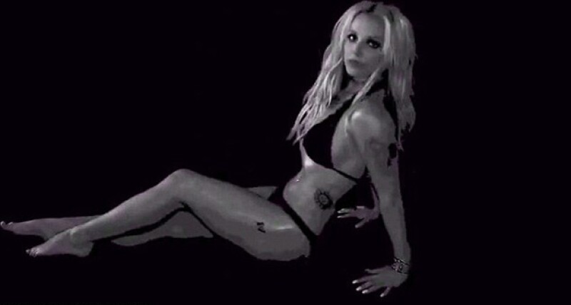 Britney Spears presumió cuerpazo en una seri de videos que parecen ser de su nueva producción.