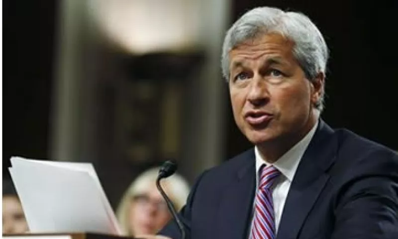 La declaración de JPMorgan implica que la regla Volcker, que limita las actividades de riesgo en la banca, es difícil de implementar. (Foto: Reuters)