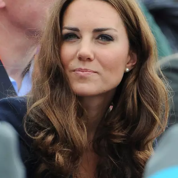 Es la más fotografiada de las gradas independientemente de si esté con su esposo, el príncipe Guillermo, o con otros miembros de la realeza británica.