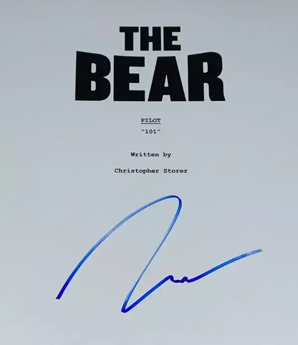 jeremy-allen-white-autografo