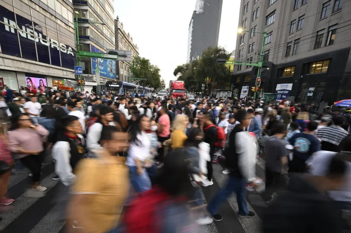 ¿Te bolsearon en la calle o el Metro? CDMX va contra bandas de carteristas con apoyo del C5 