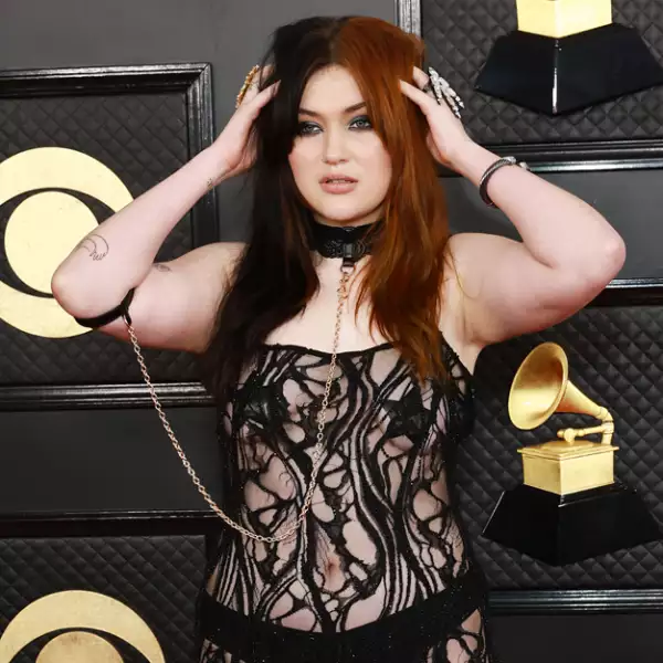 Looks-Grammy-2023