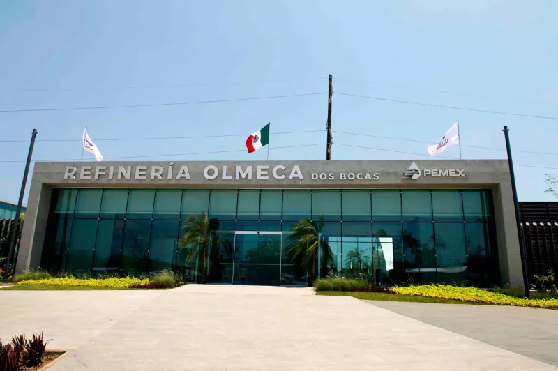 Los accidentes en la refinería Dos Bocas evidencian los "vicios ocultos" por una construcción a contrarreloj 