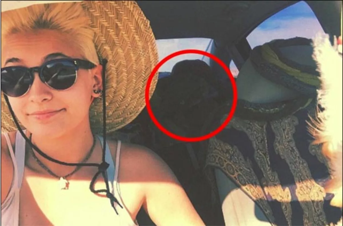 Gracias a la polémica que causó la fotografía, Paris decidió borrarla de su cuenta de Instagram.