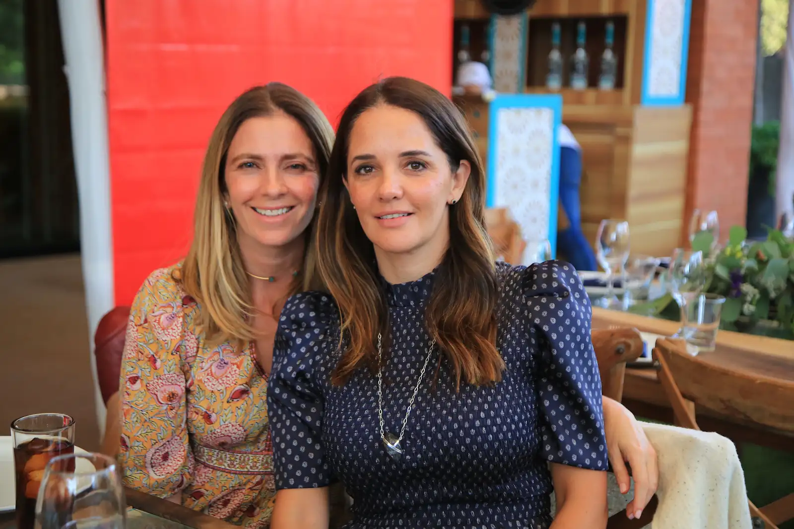 Linda Rafful y Ximena Linage 