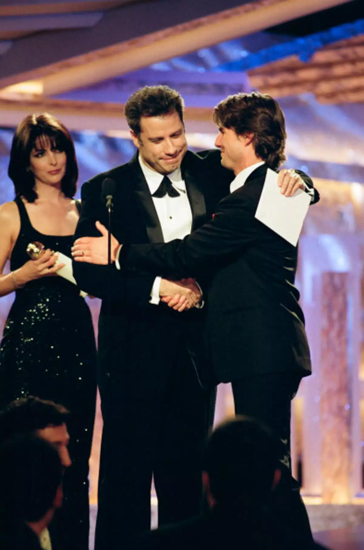 John Travolta y Tom Cruise en la 54 entrega de los Golden Globes.