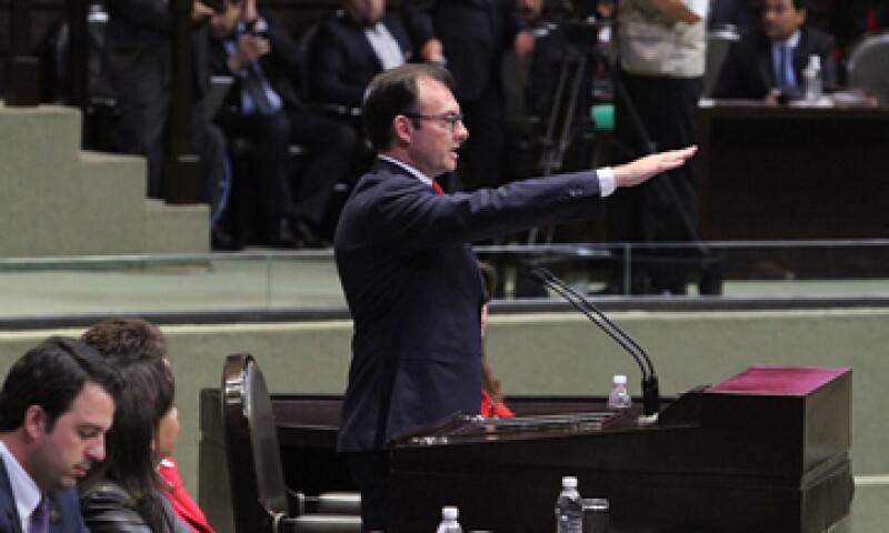 Videgaray es cuestionado por la oposición por el bajo crecimiento económico del país. (Foto: Notimex)