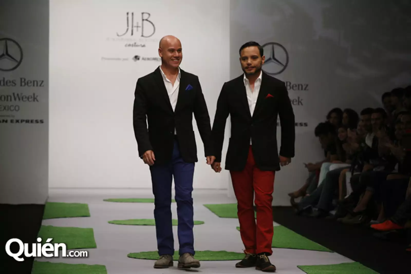 Desfile JL B