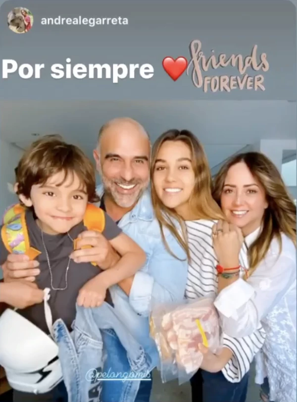 Andrea Legarreta y la familia de Héctor Suárez Gomís