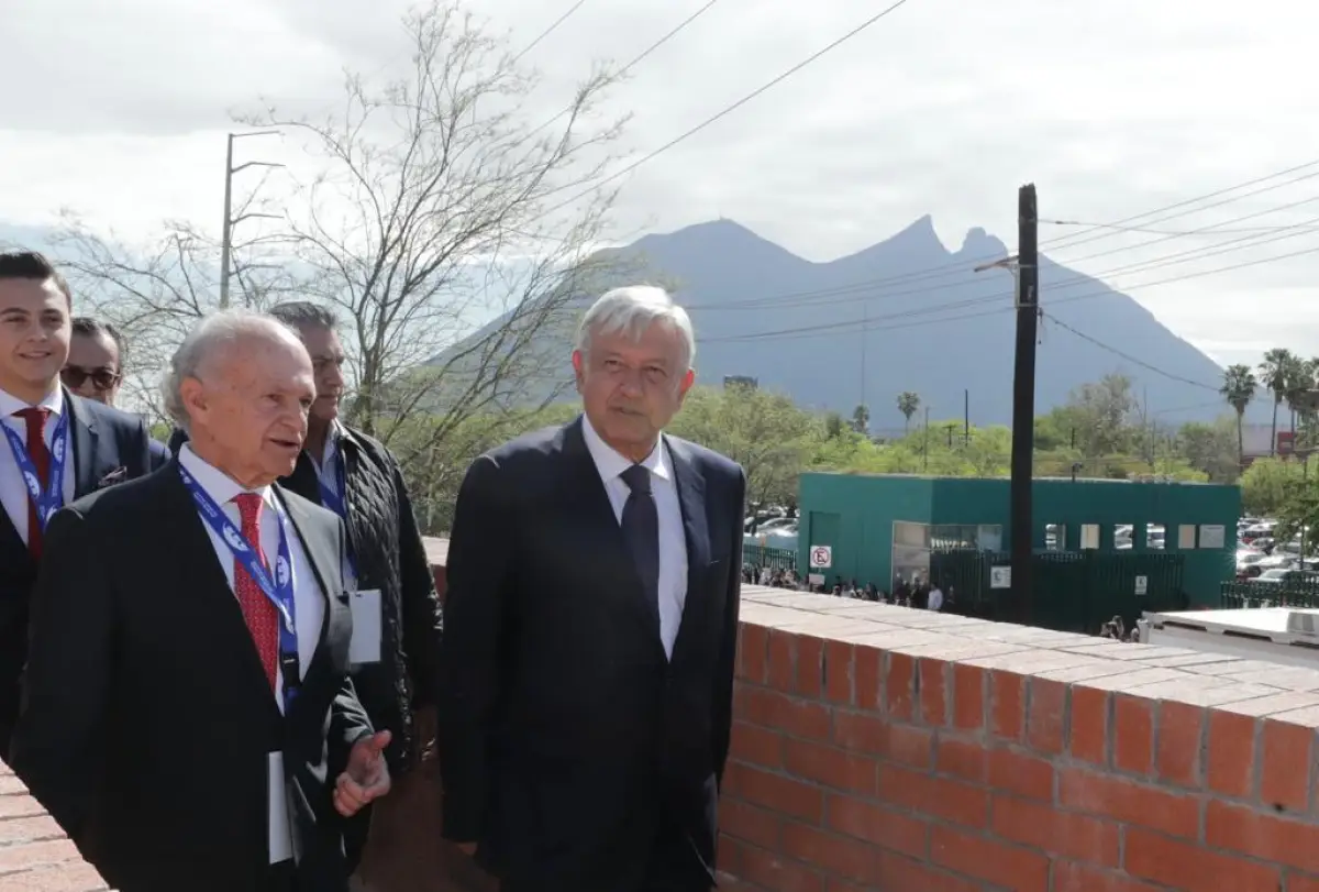AMLO Monterrey.jpeg