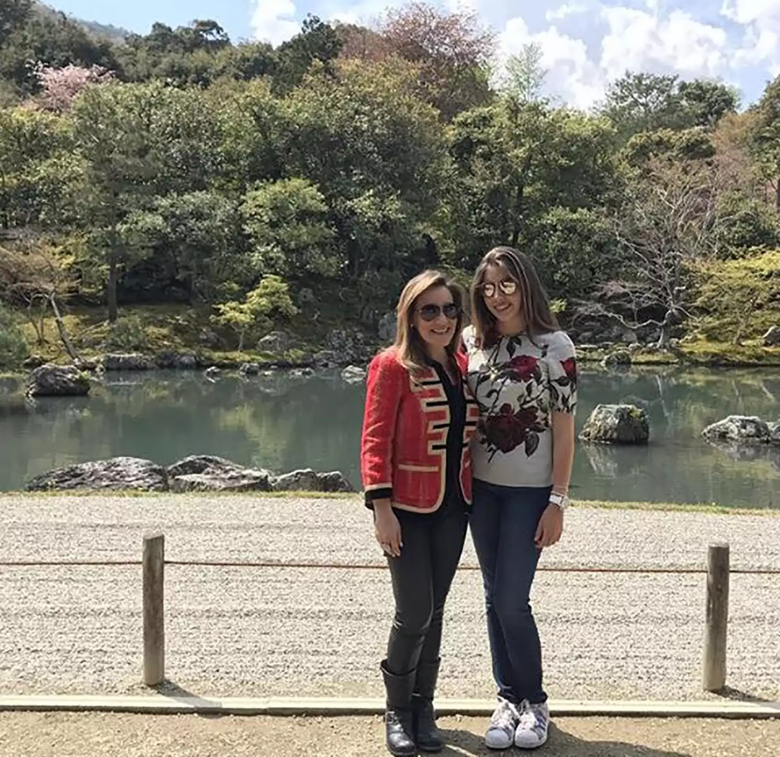Tomando recuerdos es los grandes paisajes que Japón tiene 