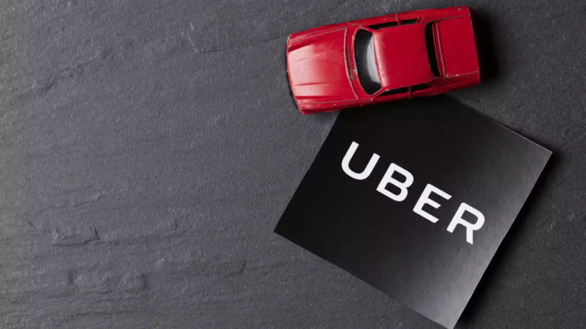 Uber se devaluaría