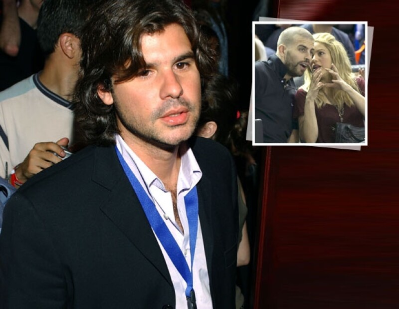 De la Rúa considera que tiene derecho a recibir parte de las ganancias generadas por la cantante, ya que gracias a él Shakira comenzó a obtener beneficios mediante la firma de contratos millonarios.
