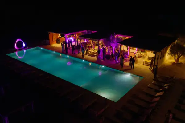 iqos viaje a marruecos fiesta .png