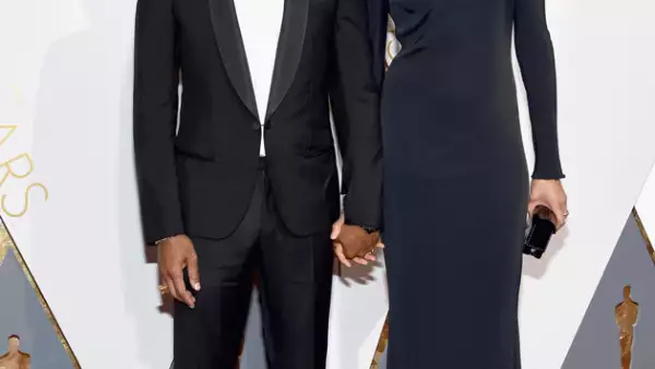 Pharrell Williams y Helen Lasichanh (Getty Images)