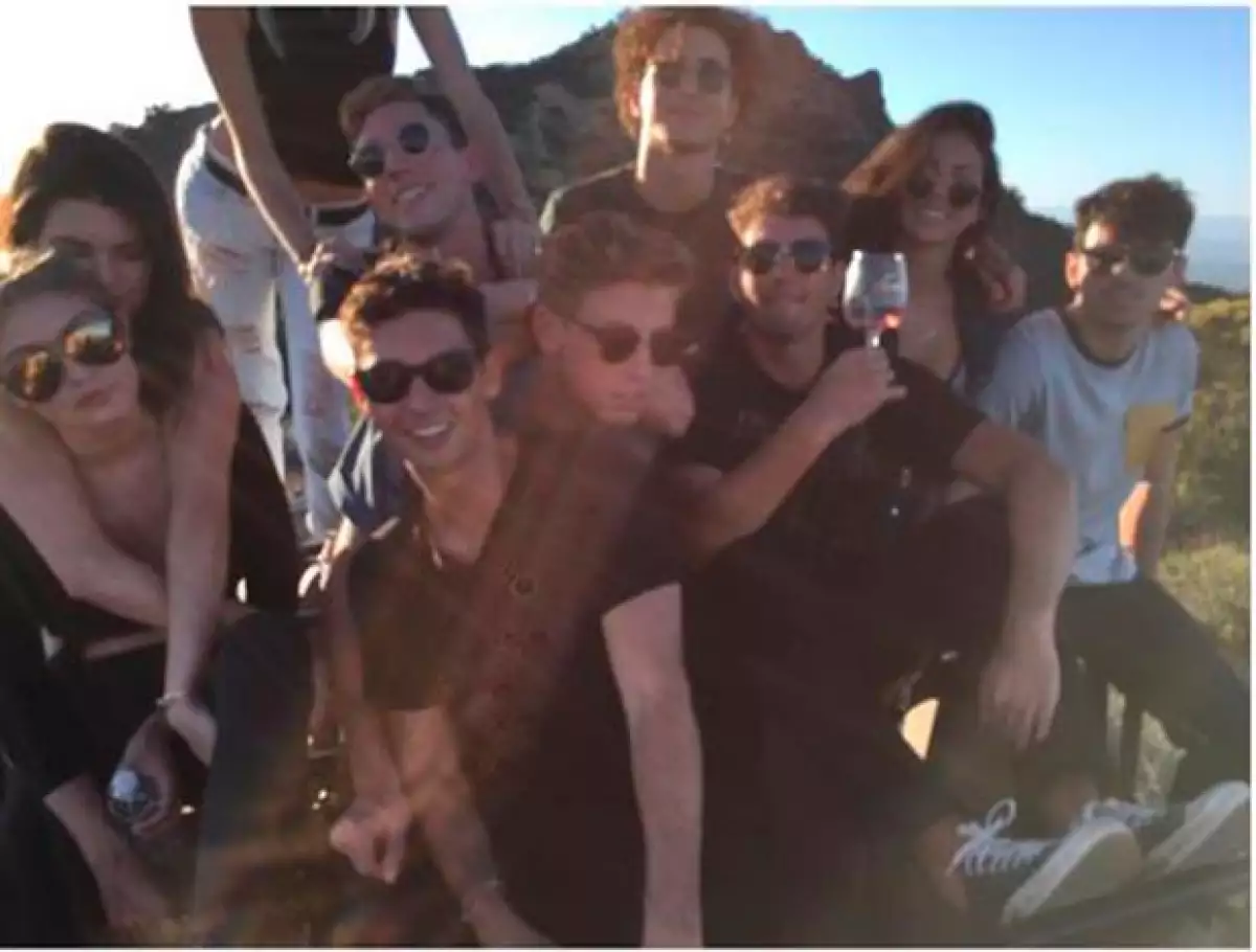 Kendall Jenner es otra de sus amigas famosas.