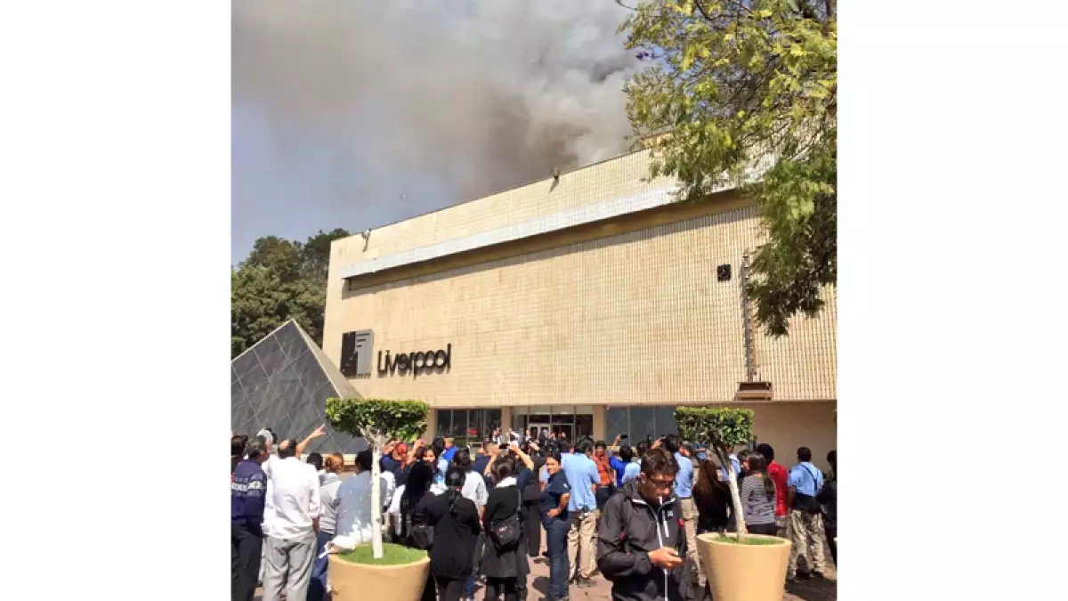 Incendio en Liverpool