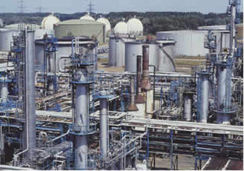 La empresa petroquímica buscará 4,000 mdp mediante la colocación de certificados burátiles. (Foto: Jupiter Images)