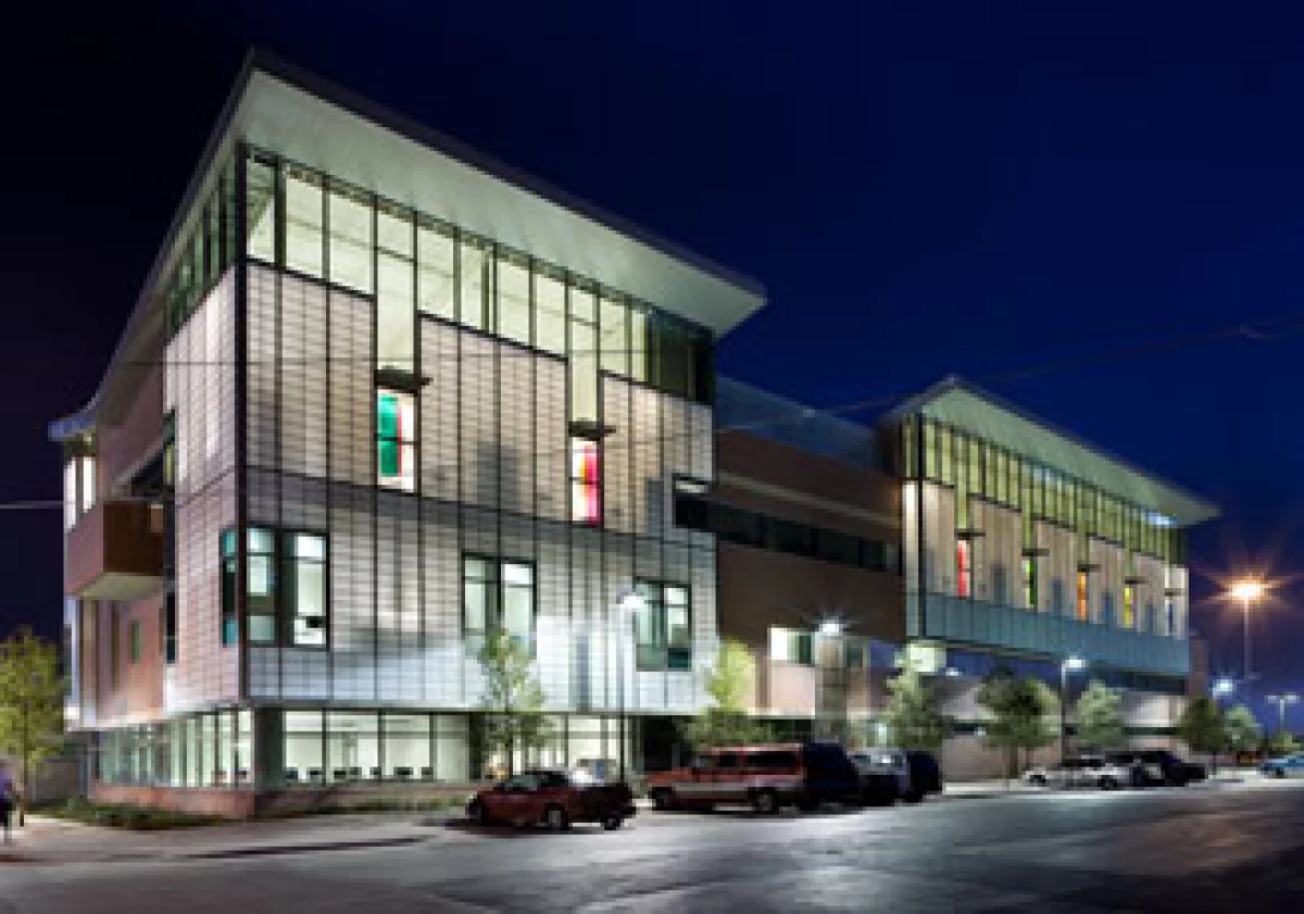 El centro poyecto cuenta con un certificado LEED Plata. (Foto: Cortesía Cooper Smith Koch)