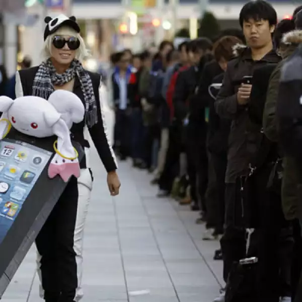 Las filas a afuera de la tienda reflejan el éxito que la tableta de 7.9 pulgadas tendrá en Japón.