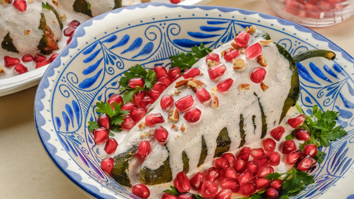 Chiles en nogada