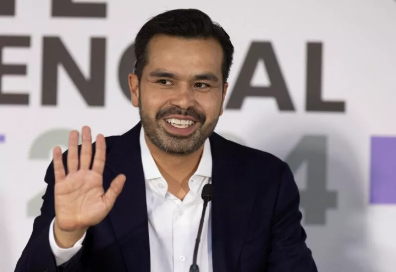 Máynez responde a Alito Moreno: "¿Y tu nieve de qué la quieres?"