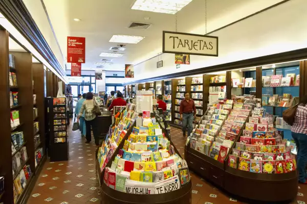 Rentas caras, la razón detrás de los cierres de las tiendas Sanborns