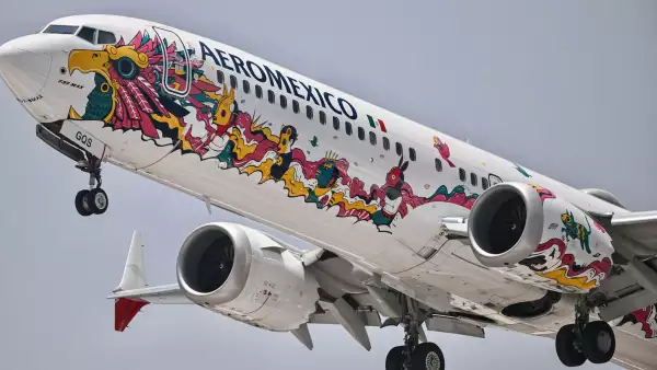 Aeroméxico pasó de la aerolínea con más retrasos a ser la más puntual del mundo: el secreto de su triunfo